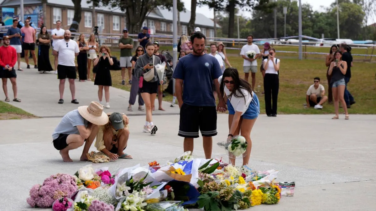 bondi-beach-terror-attack-4-1765774576